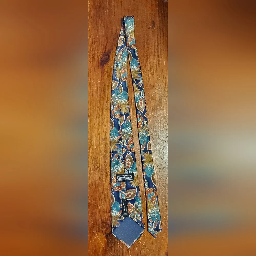 Vintage Strathmore by Anderson Little Richmond Brothers Floral Paisley Silk Tie